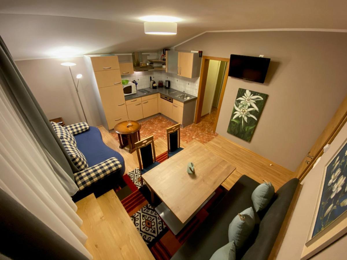 Erdhaeuser Und Apartments Mit Seeblick Und Alleinlage ไวส์เซินซี ภายนอก รูปภาพ